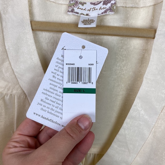 NWT Band of the Free | Cash Ivory Long Sleeve Peasant Satin Top L - Picture 10 of 12